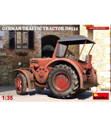 1:35 German Traffic Tractor D8532