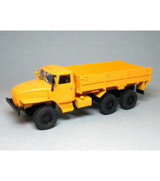 URAL-43202 6x6 Flatbed Truck